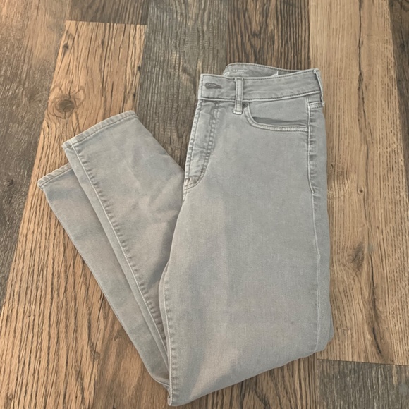 Old Navy O.G. Straight High Rise, Size 6 - Picture 5 of 6